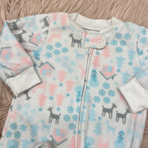 Wintertime Fleece Pajamas - Picture 2 of 5
